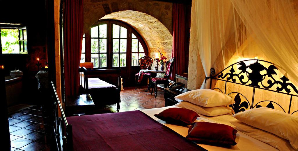 S.Nikolis' Historic Boutique Hotel Rhodes City Room photo